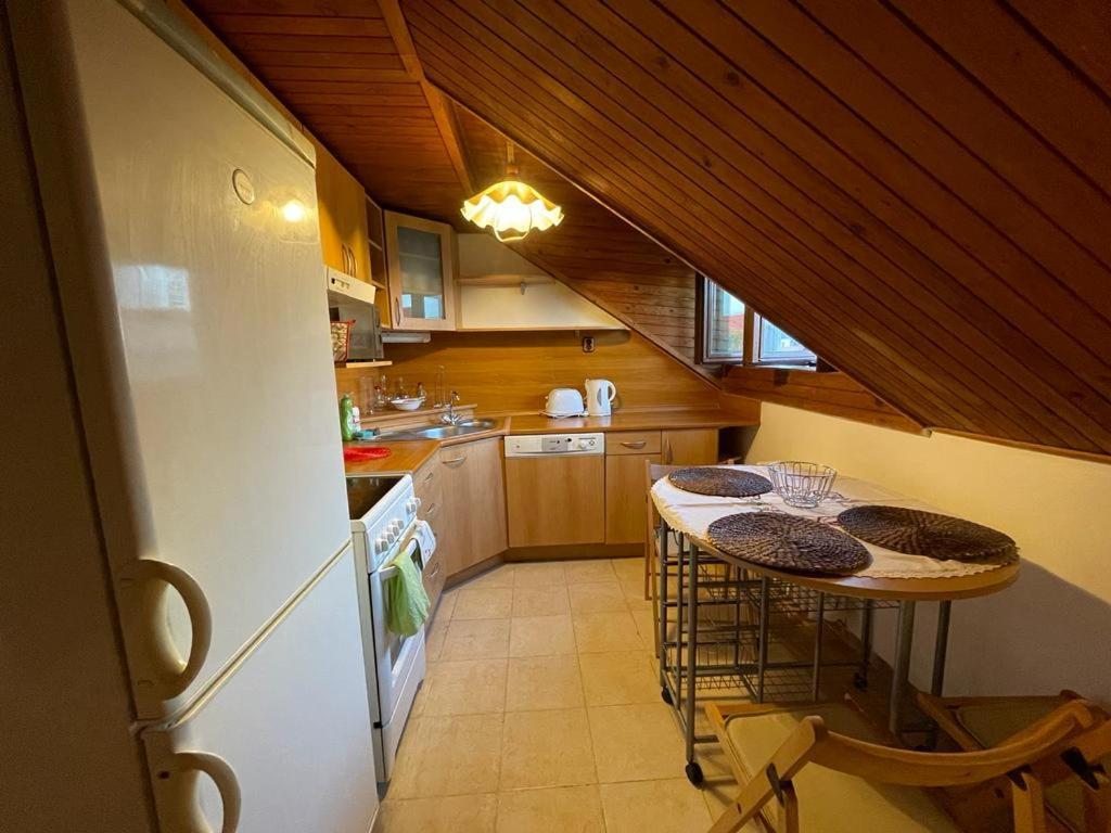 Appartement Attic Flat In The Center à Bratislava Extérieur photo