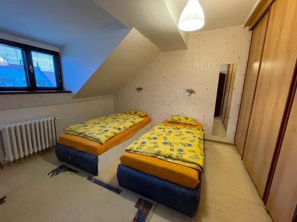 Appartement Attic Flat In The Center à Bratislava Extérieur photo